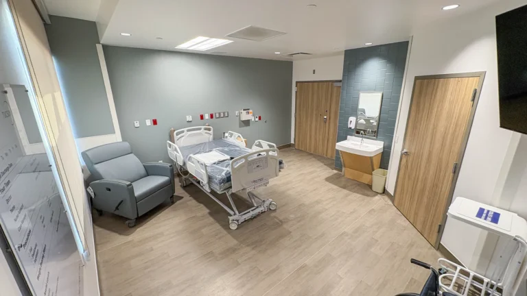 Rehab Hospital, Healthcare Construction, hospital, rehab, arizona, glass building, multi-story, hospital bed, room